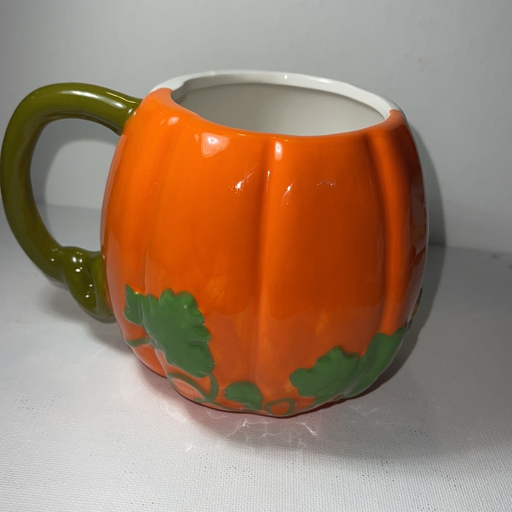- Cinderella Pumpkin Sculpted Ceramic Mug - Picture 2 of 4